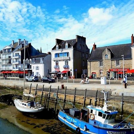 Detente Et Vue Sur Le Port Au Pouliguen Le Pouliguen Exterior foto